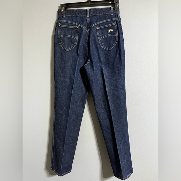 Womens Vintage CHIC Dark Blue High Rise Mom Denim Jeans Sz 14 - Picture 2 of 9